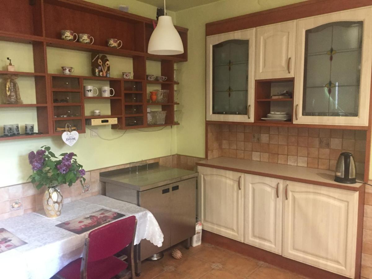 Samodzielny Pokoj W Wygodnym Domu Z Parkingiem Appartement Piaseczno  Buitenkant foto