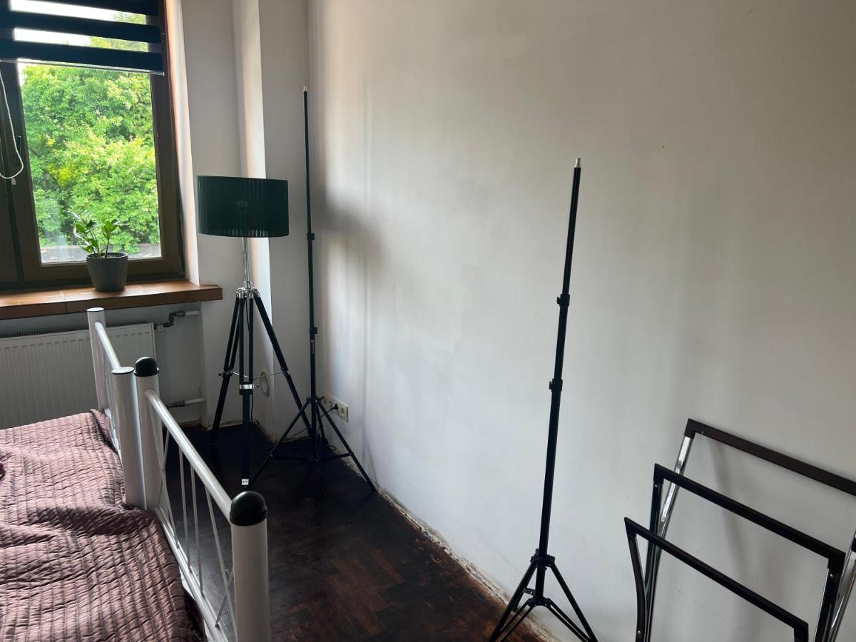 Samodzielny Pokoj W Wygodnym Domu Z Parkingiem Appartement Piaseczno  Buitenkant foto